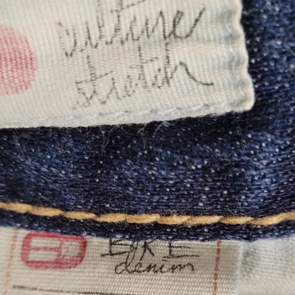 BKE Denim Jeans Women's Juniors Size: 25 CUTE Stretch
